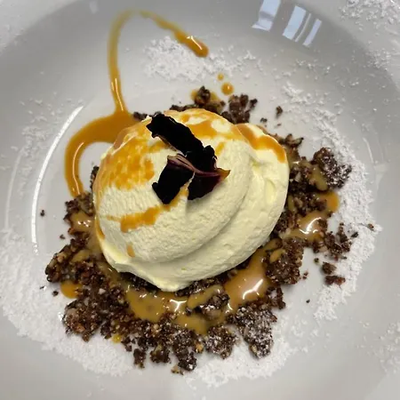 Casa Valcellina Ristorante מלון